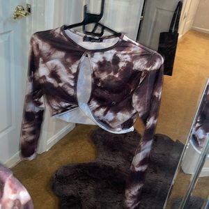 Multi color crop long sleeve top